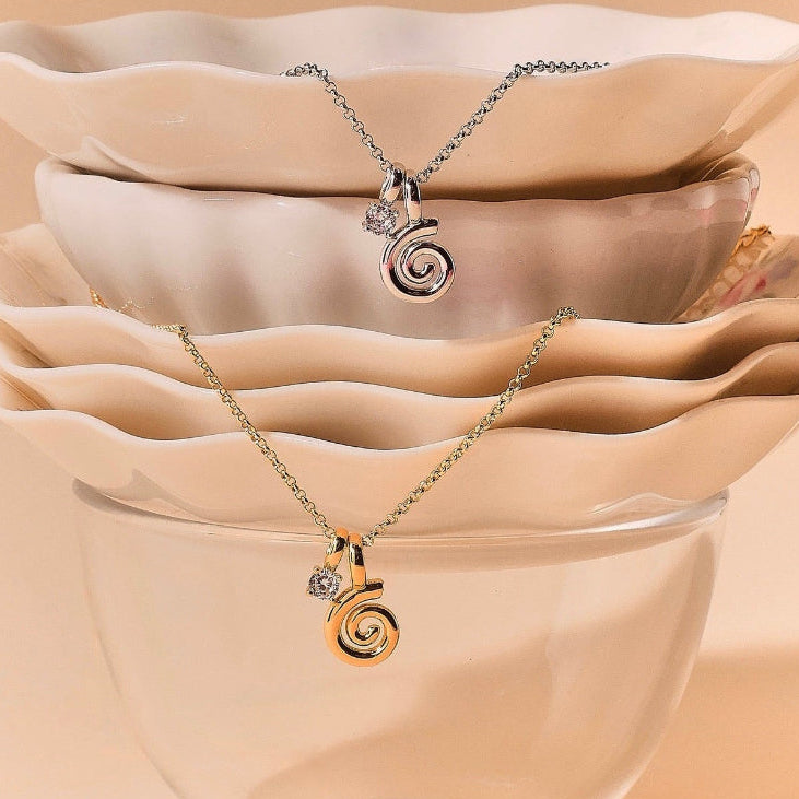YVIS Tiny Twirl Necklace