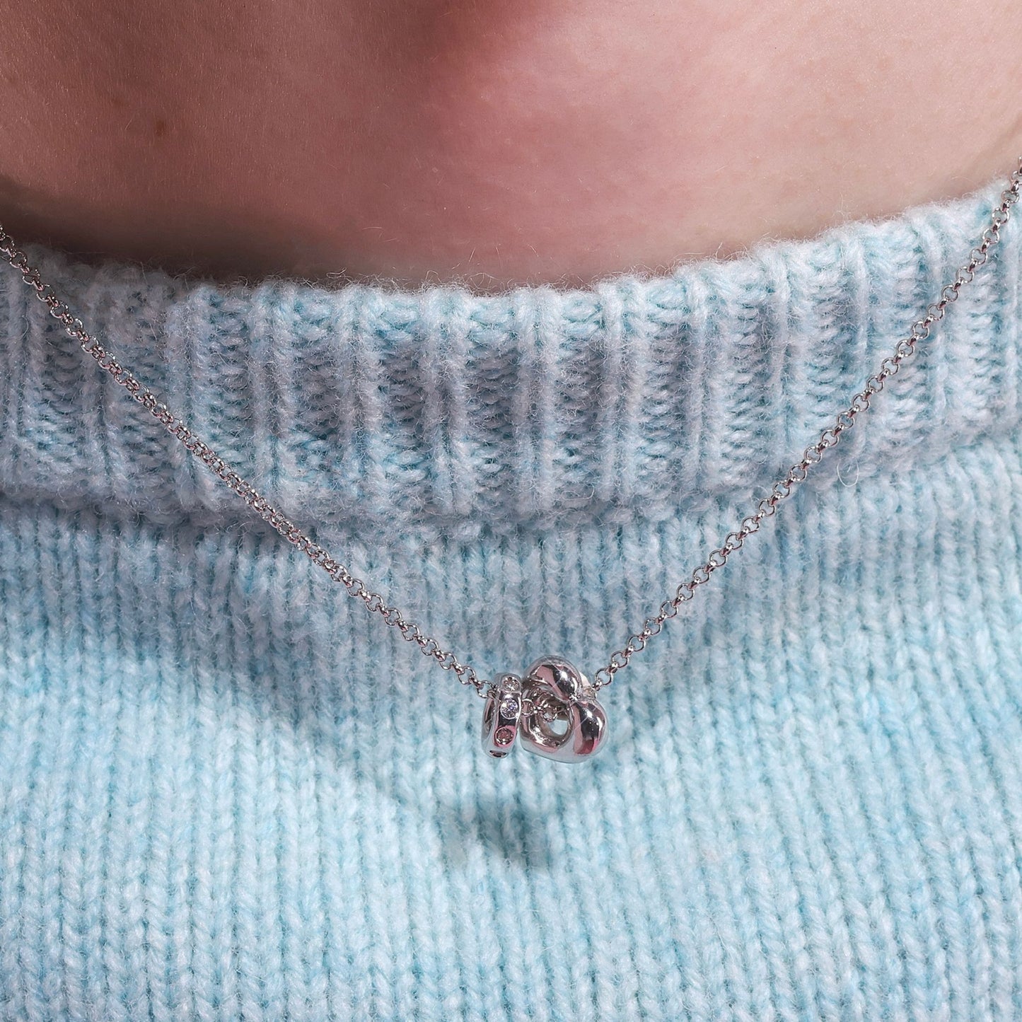 YVIS Gentle Heart Necklace