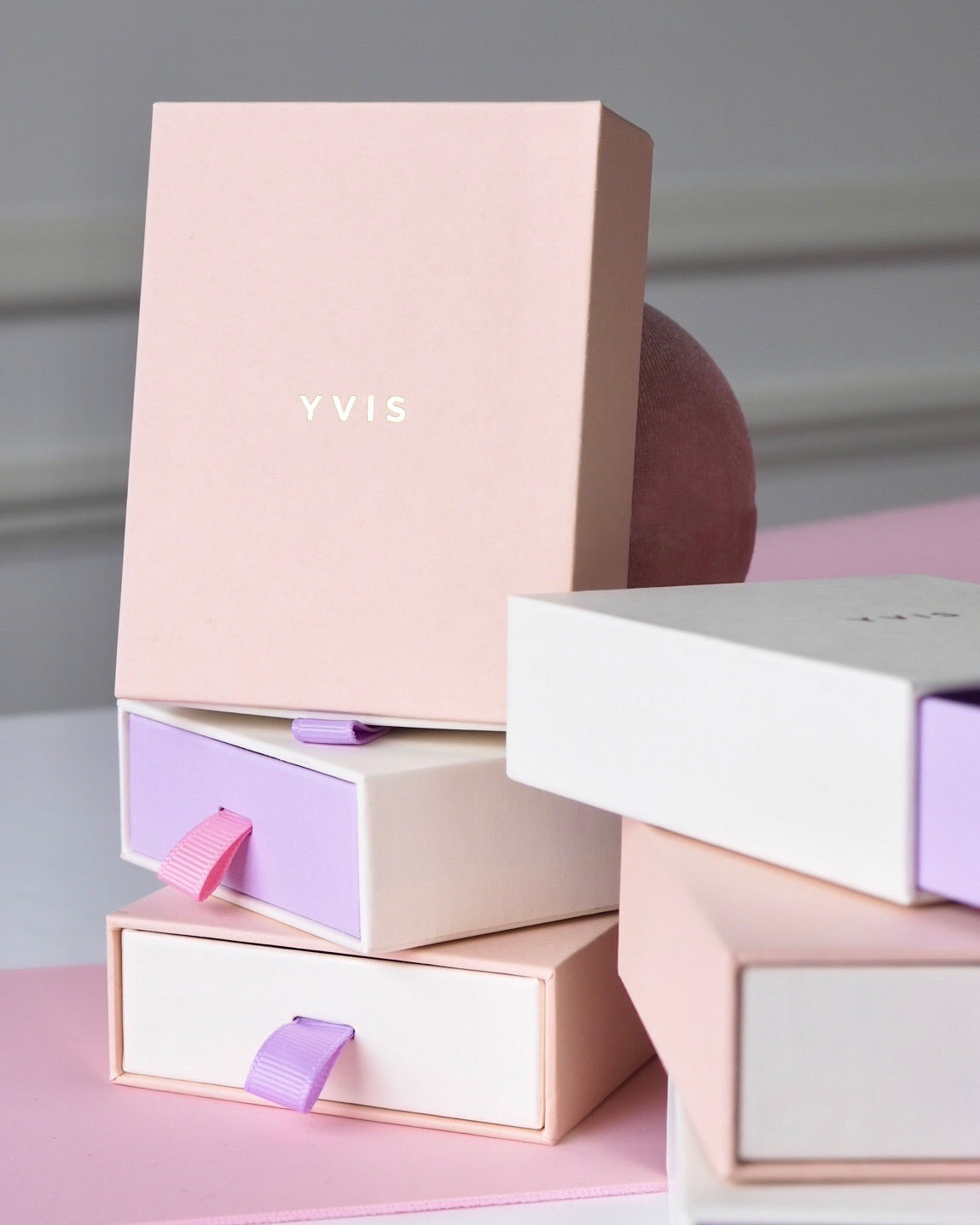 YVIS Special Gift Box (White-Purple)